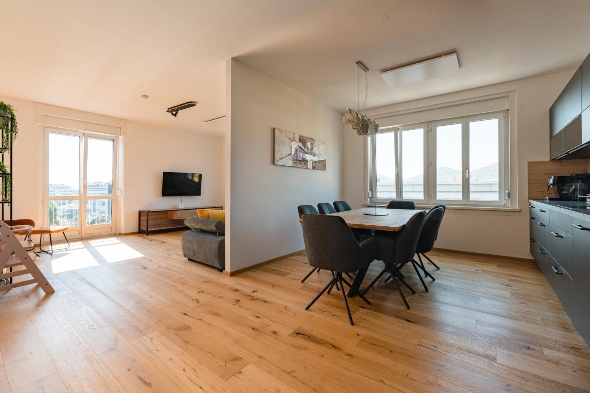 Tamliving Center Luxury 4 Rooms Smart Tv Kitchen Great View Graz Extérieur photo